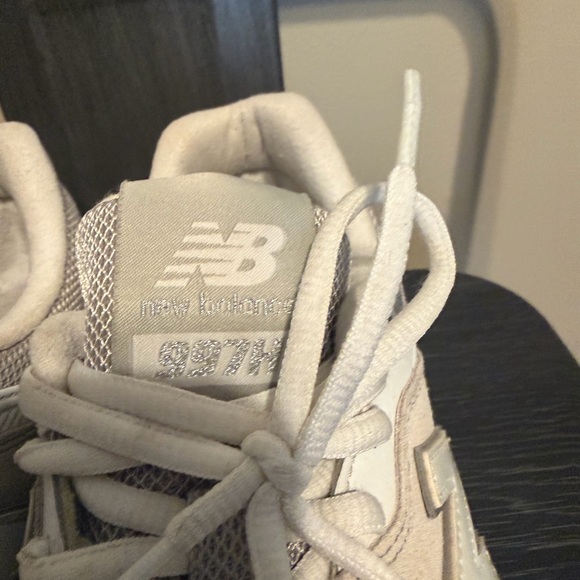 New Balance 997H Taupe Gray Suede Mesh Sneakers Women’s 7.5 - Picture 2 of 16